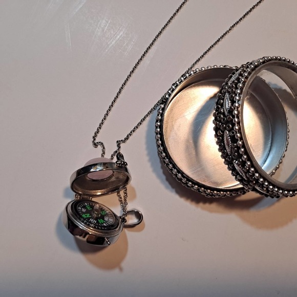 STEAMPUNK FABULOUS! Galilea Rose Quartz Compass Stainless locket - Picture 8 of 10